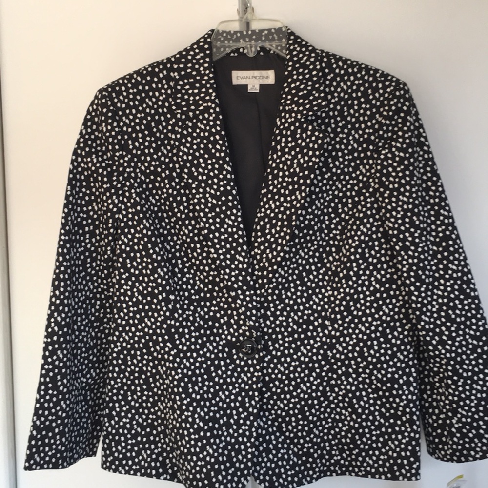 NEW Evan-Picone Black/white Blazer